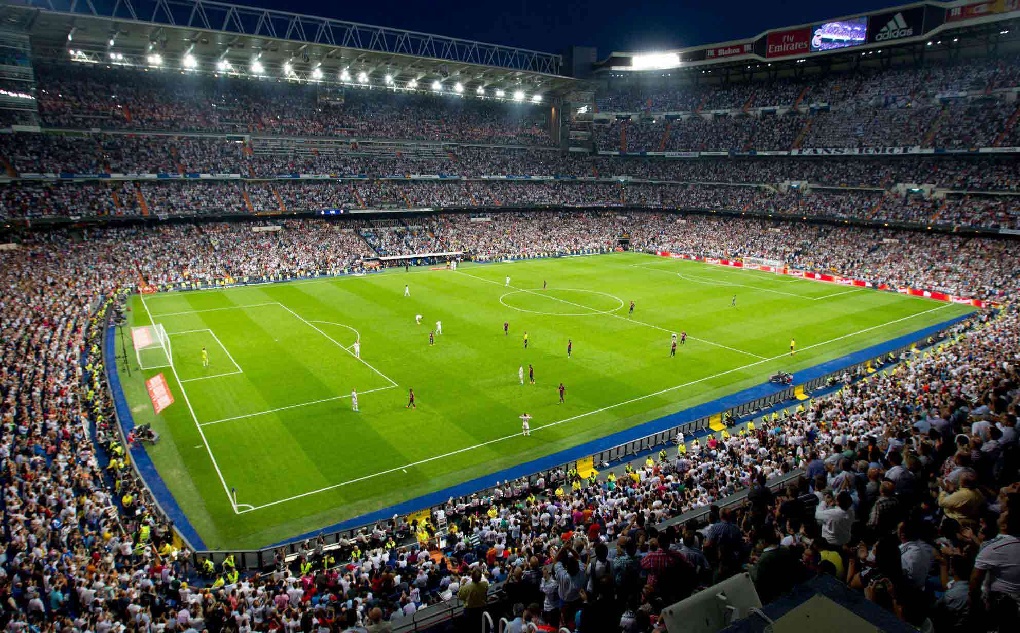 看球聊球两不误，极速体育直播打造球迷专属互动社区